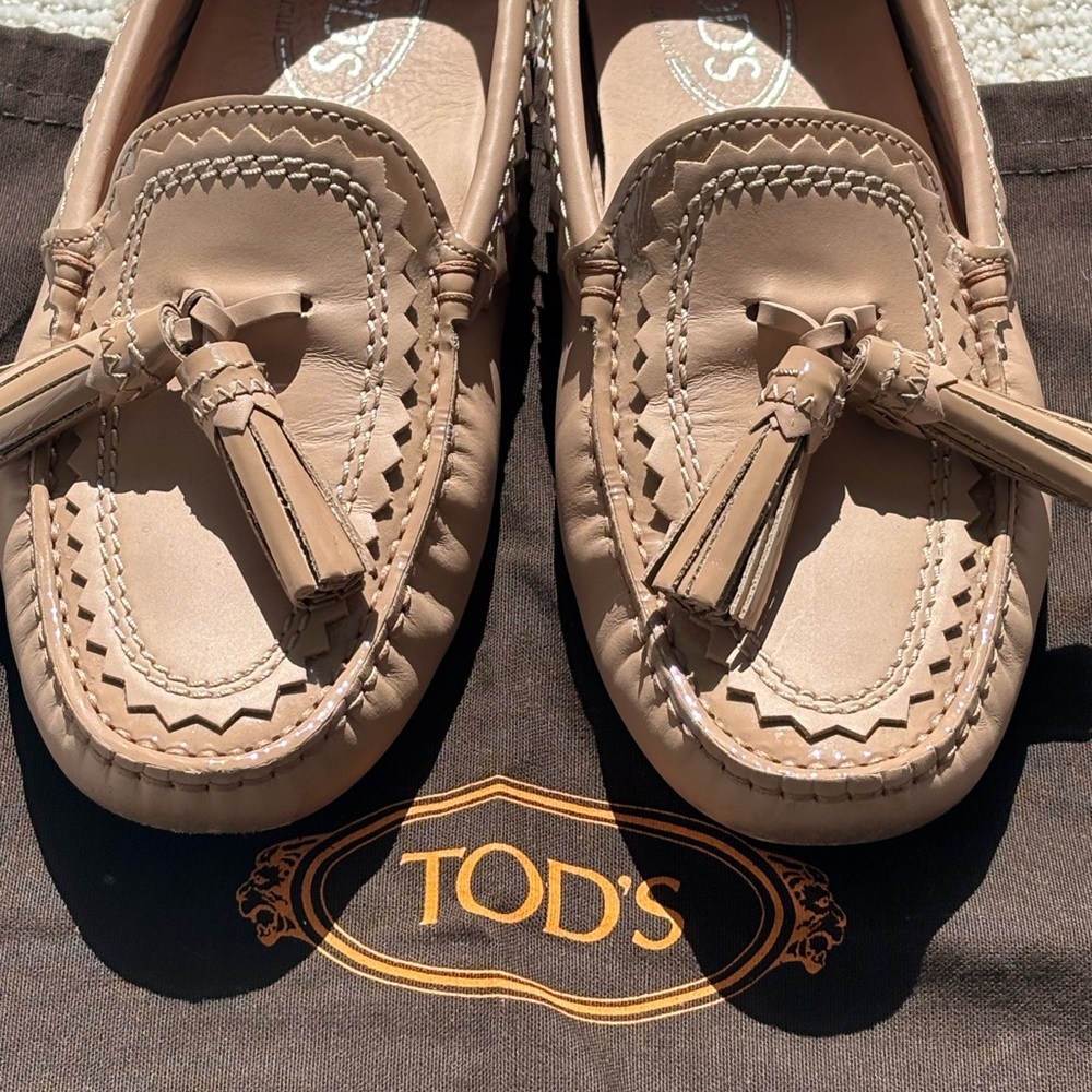 Tod's Beige Leather Loafers